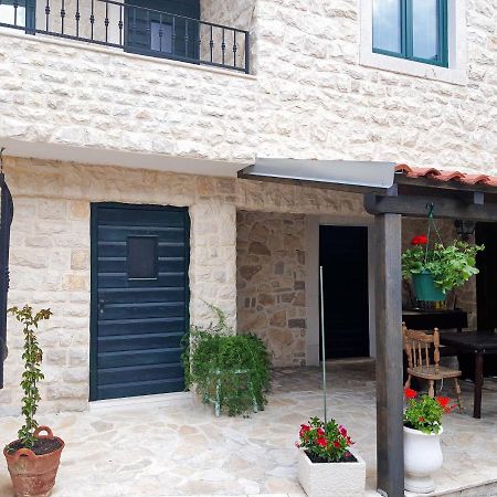 Holiday Home Jakov Бибине Екстериор снимка