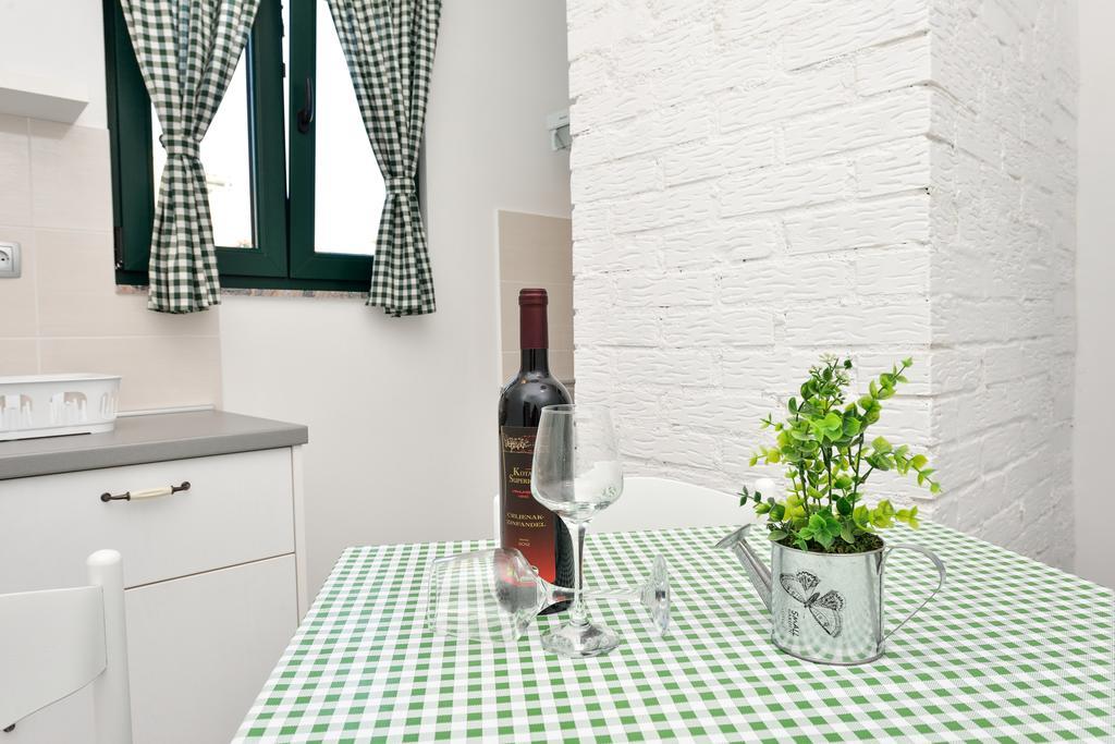 Holiday Home Jakov Бибине Екстериор снимка