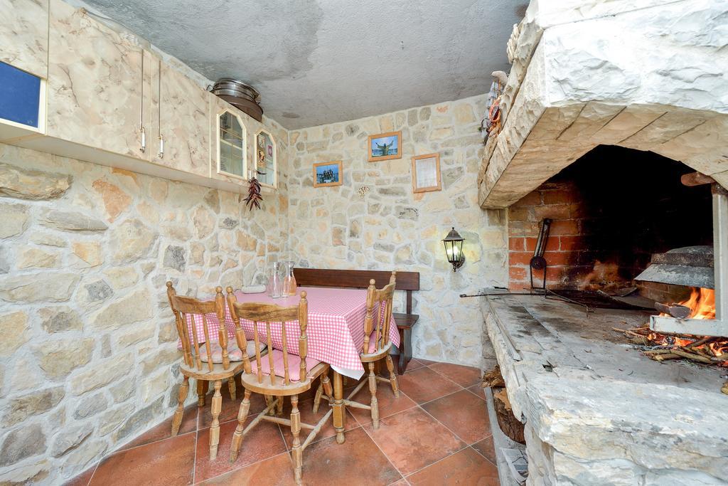 Holiday Home Jakov Бибине Екстериор снимка