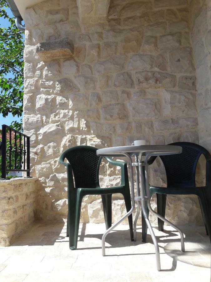 Holiday Home Jakov Бибине Екстериор снимка